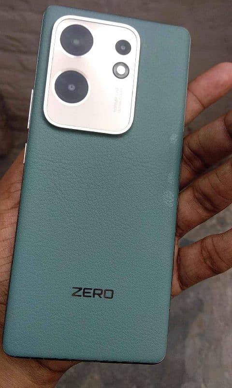 infinix zero 30 4g 10/10  almost 2months wrantty 2