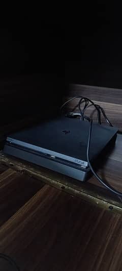 PS4 slim 1TB