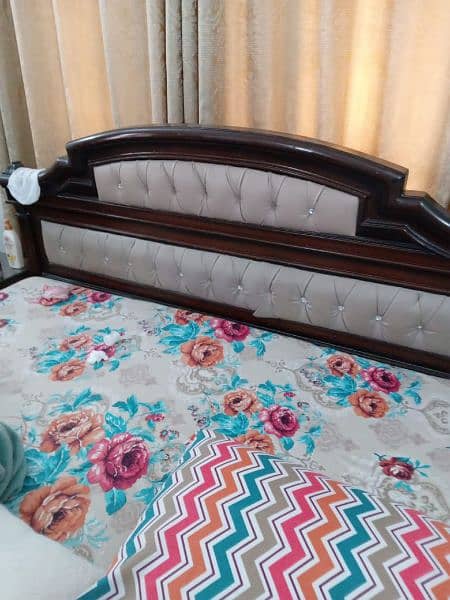 bed with mattress, dressing and side table 3