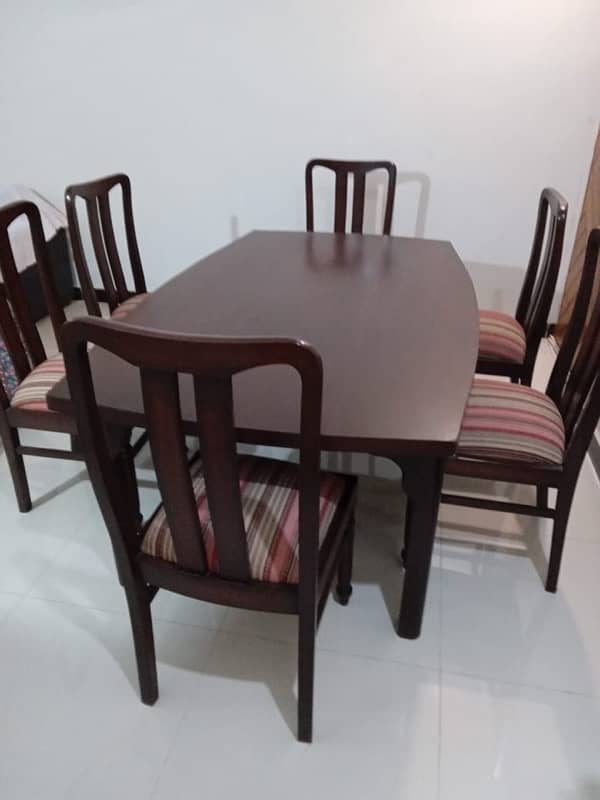 6 seater dining table 1