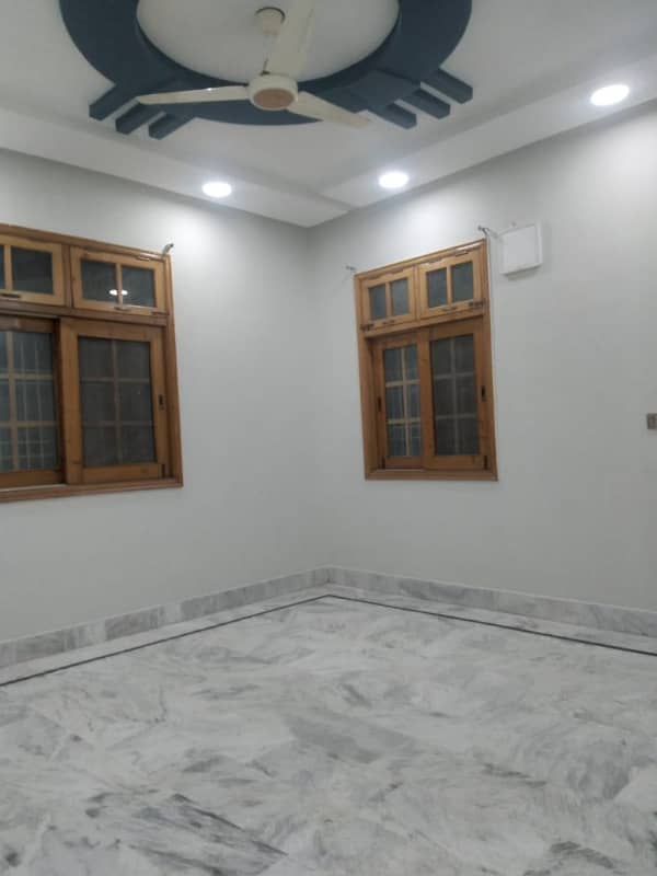 Gulshan e Iqbal 600 sq. yds 4 Bed dd Portion Available for Rent on Prime Location. 3