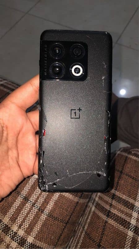 OnePlus 10 pro 8/128 back broken 1