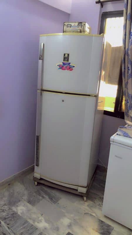 Dawlance refrigerator 0