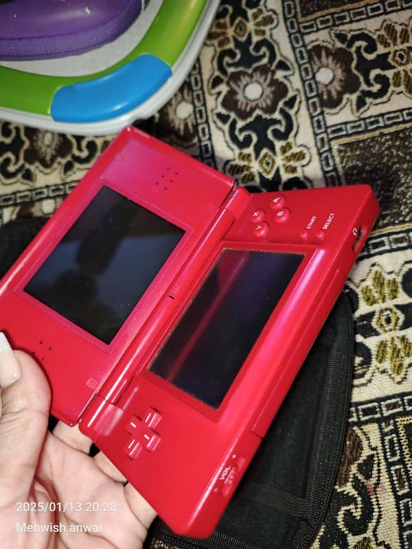 Nintendo DS lite 4