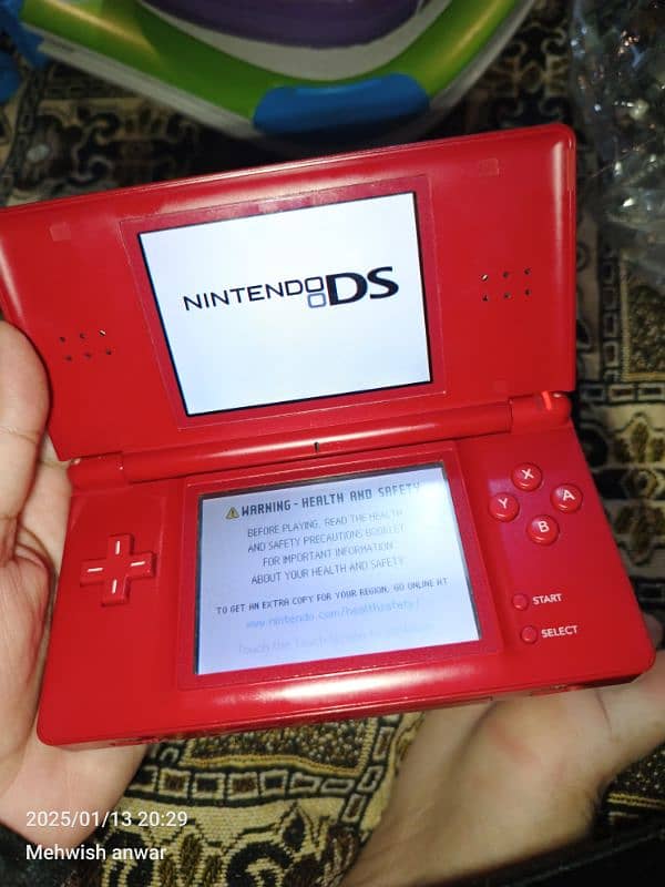 Nintendo DS lite 5