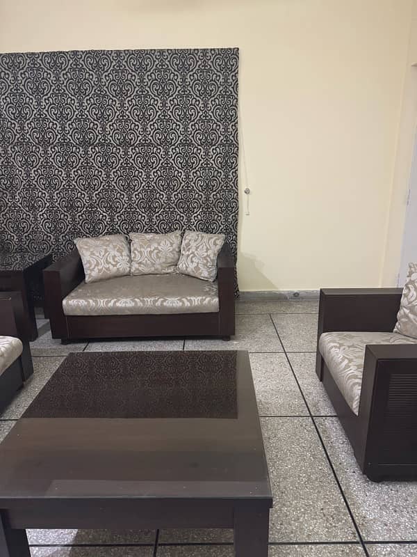 Sofa set with tables 2