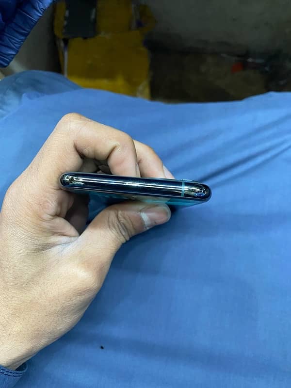 Iphone 11 pro PTA approved 4