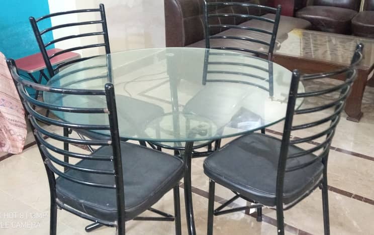 Selling Iron Dining Table with 4 Chairs 0