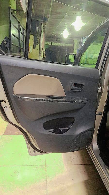 Suzuki Wagon R 2015 4