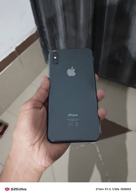 XS MAX 64GB BLACK COLOUR 0