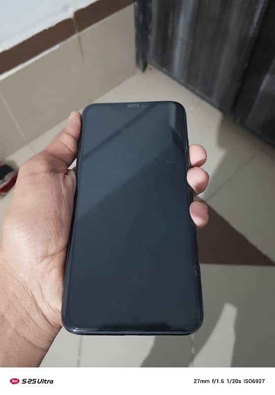 XS MAX 64GB BLACK COLOUR 1