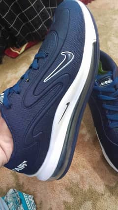 Nike airmax made by Vietnam