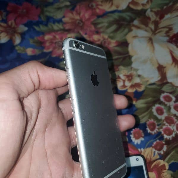 Iphone 6s officialy pta 128 gb urgent sell 3