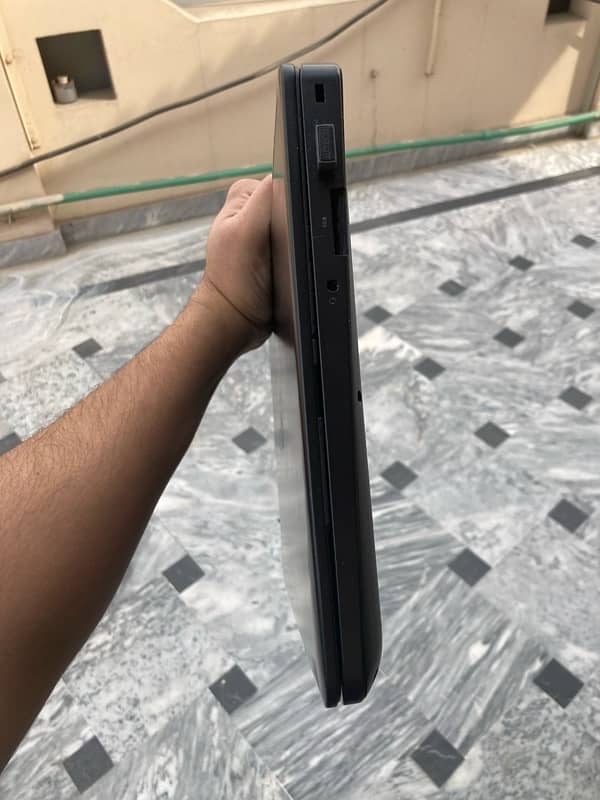 DELL LATITUDE E5470 i5 8/256 1