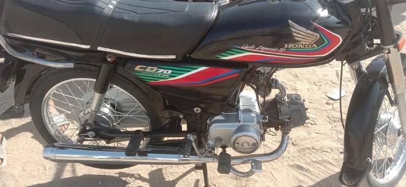 HONDA CD 70 MODEL 2017 karachi number ha 1