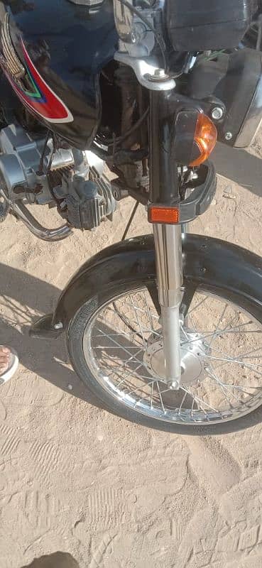 HONDA CD 70 MODEL 2017 karachi number ha 11