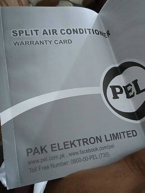 pel Ac like a brand new Ac aj tak service nhi hua 1