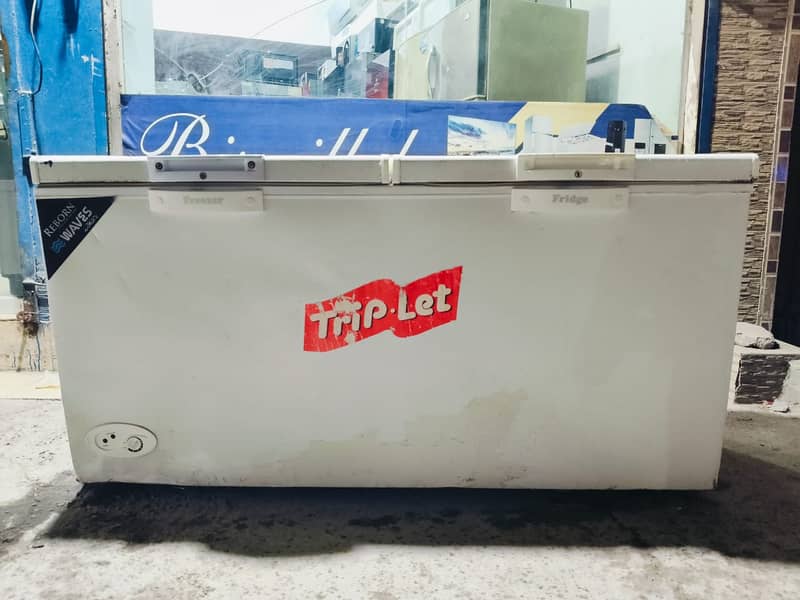 Waves D freezer doubel door steel body (0306=4462/443) uffcondition 2