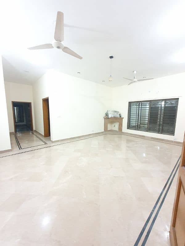 ONE KANAL HOUSE FOR RENT IN DD BLOCK PHASE 4 7