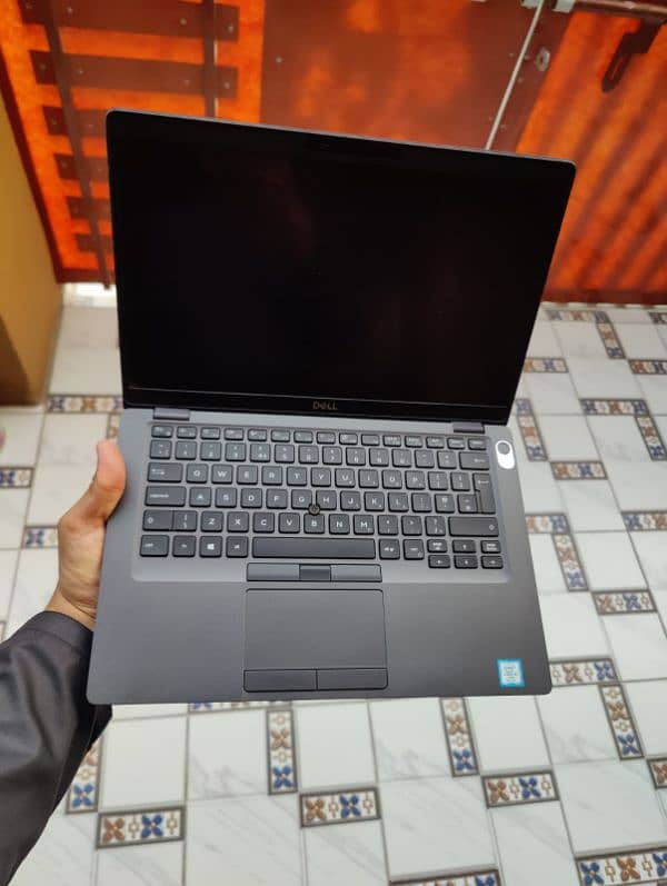 Dell Intel core i7 8th generation 16gb, fingerprint 1