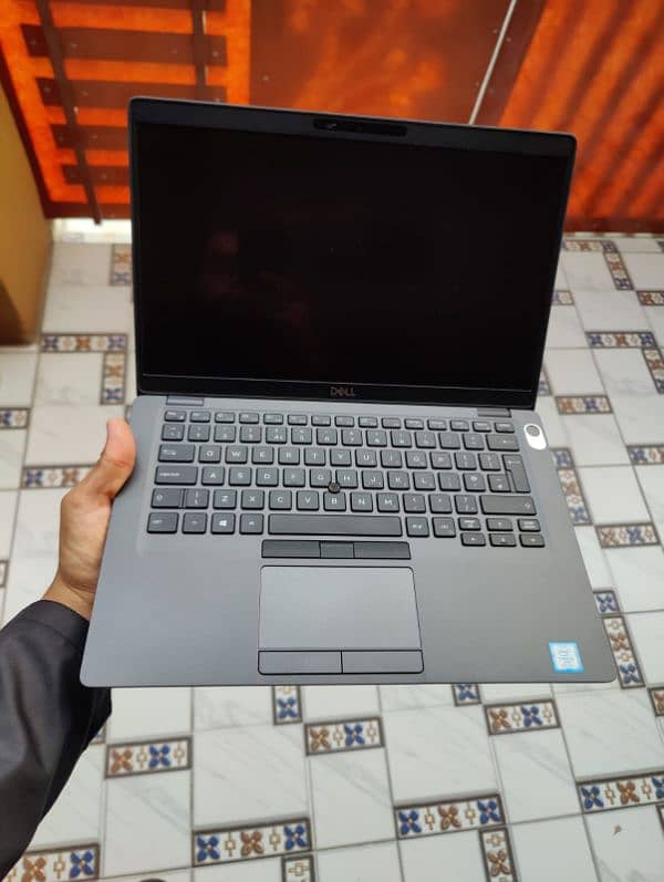 Dell Intel core i7 8th generation 16gb, fingerprint 4