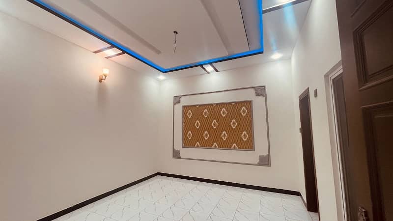 Prime Location House Sized 5 Marla Is Available For sale In Sufiyan Garden 6