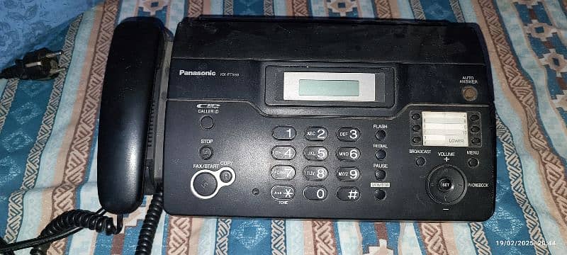 Fax Machine With Phone (Panasonic) 0