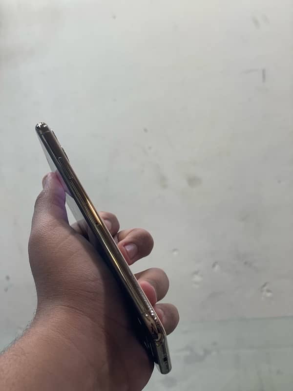 IPHONE 11 pro max for sale 1