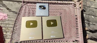 golden yt play button