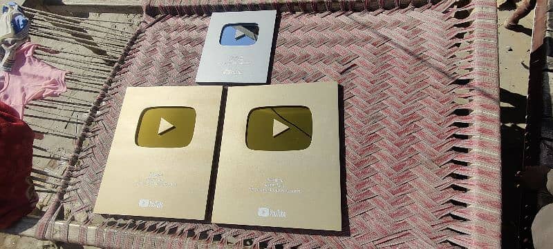 golden yt play button 1