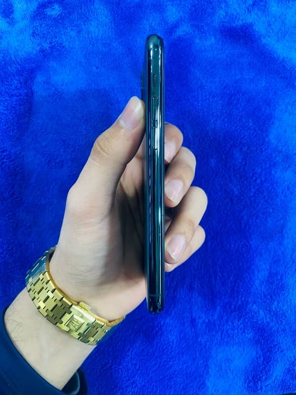 IPHONE 11 PRO DUEL PTA APPROVED 10/9 CONDITION 256 GB BH:-84% 8