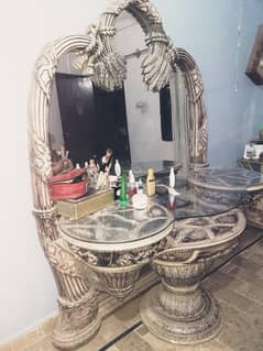 Dressing table fiber