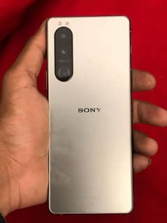 SONY XPERIA 5MARK 3 10 BY 9.5 8 GB RAM 128 GB STORAGE