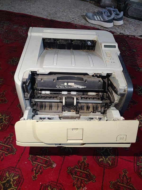 HP Lazer Jet 2055 printer 2