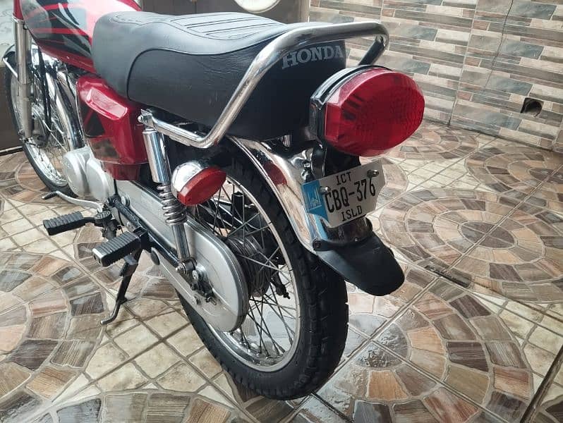 Honda 125 model 2022 register 21 fresh condition 1