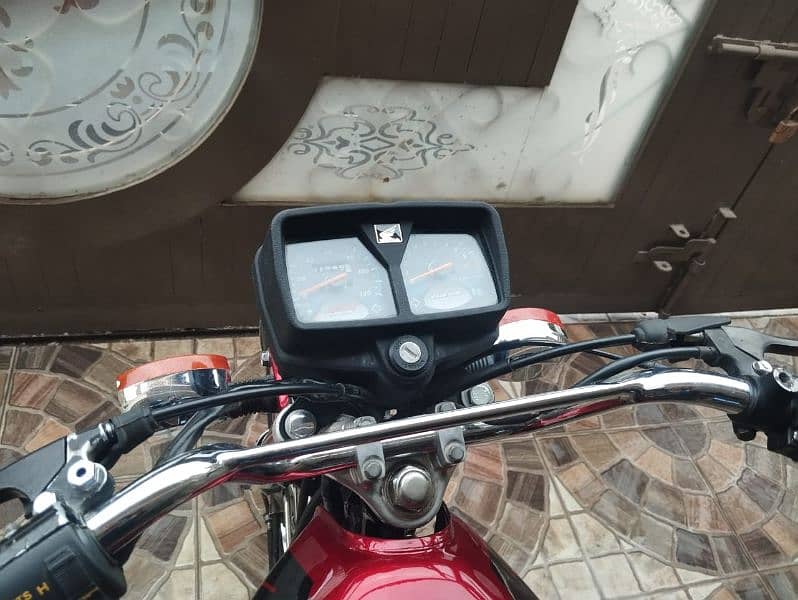 Honda 125 model 2022 register 21 fresh condition 4