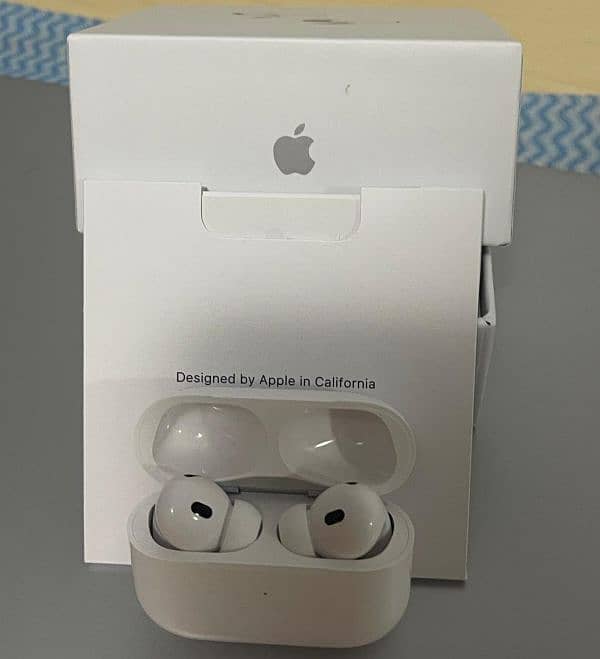 Apple Airpods Pro II (2nd Generation) 1