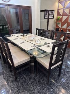 Brand New 8 seater Dine in Table