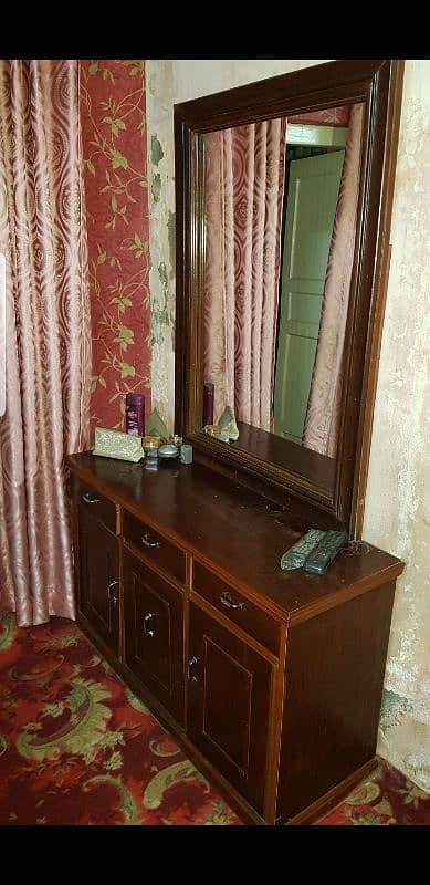 king size bed set with dressing table no mattress no silly offers plz 3