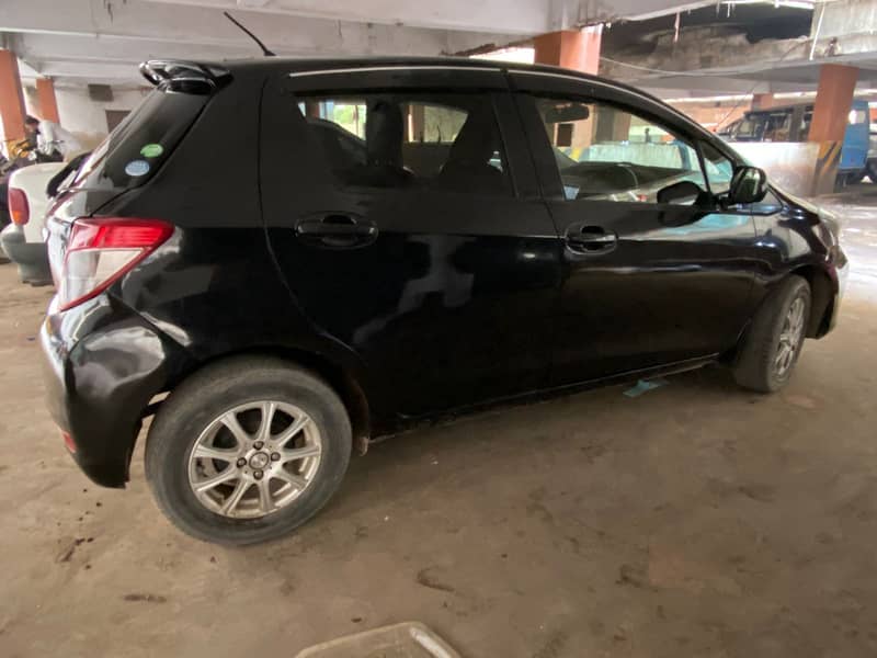 Toyota Vitz 2013 5