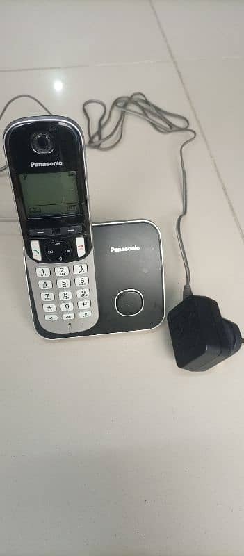 Two panasonic CLI cordless 6