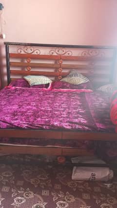 king size iron bed