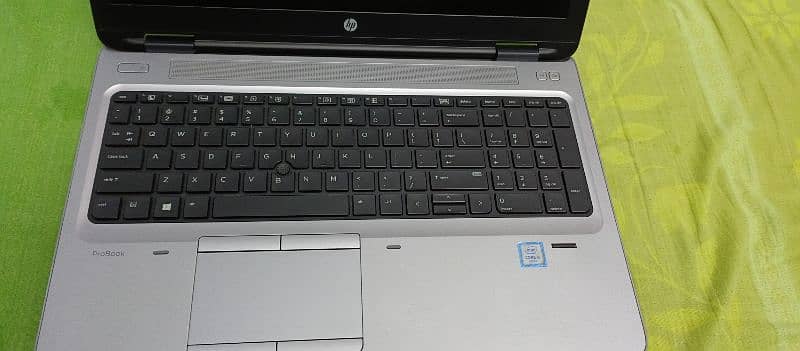 Hp probook corei5 6 gen 8