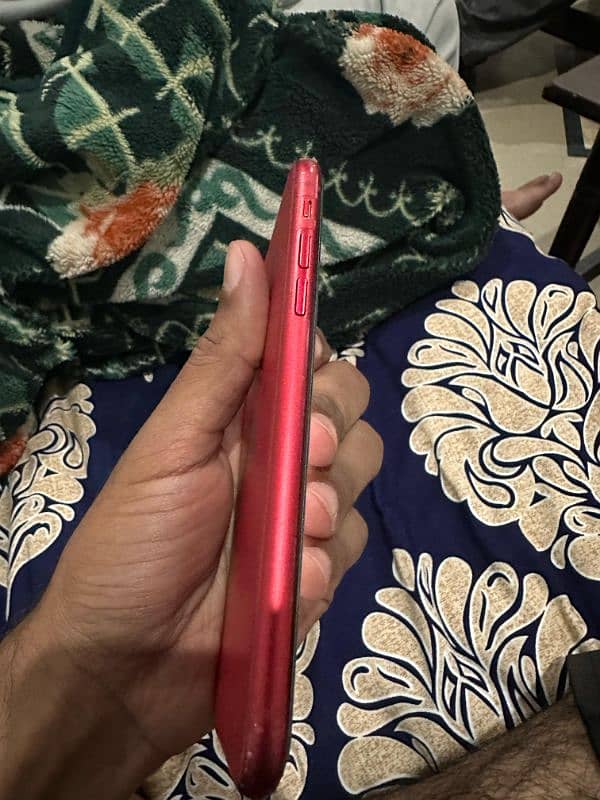 IPHONE 11 | RED COLOR 3