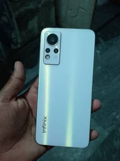 infinix note 11 10 by 8,5 condition