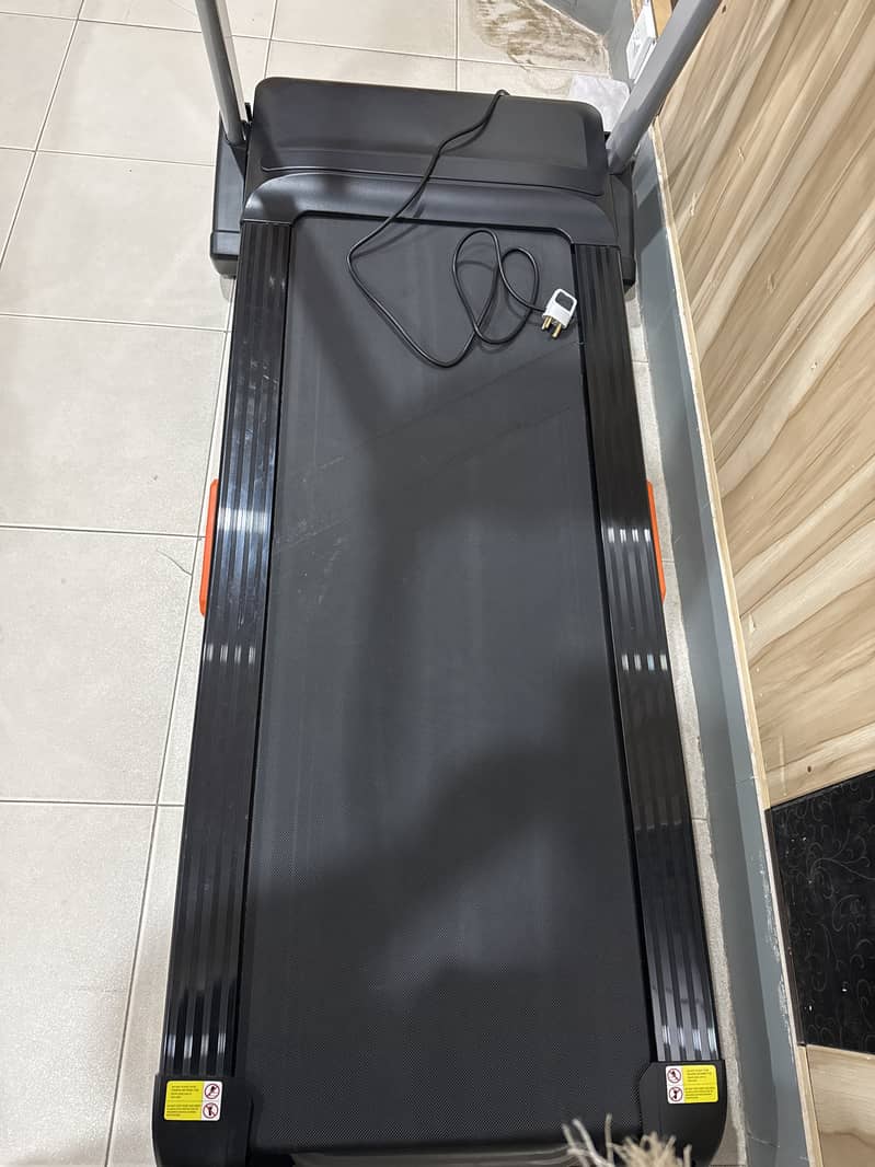 ZELUS Folding Treadmill for Home Gym / Cardio Machine 2