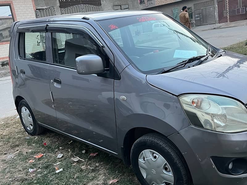 Suzuki Wagon R 2018 4