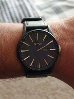 NIXON DATE DAY BLACK GOLDEN WATCH