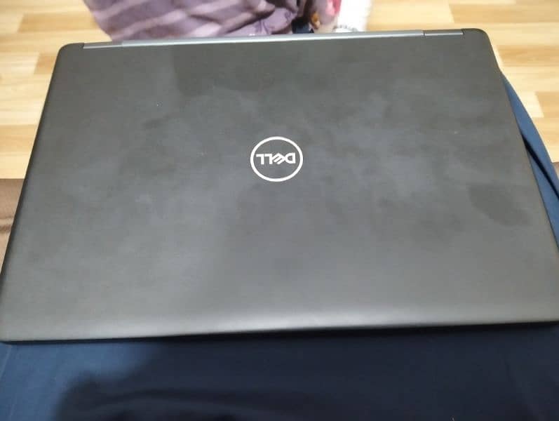 dell latitude 5490 || 8gb 256gb || 8th genration i5 with charger 9