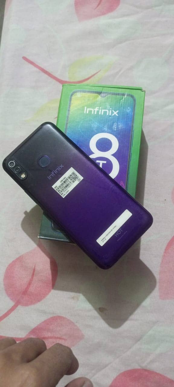 infinix hot 8 Lite 0